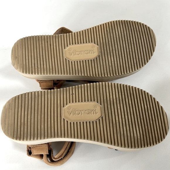 Suicoke Depa Sandals Tan Beige Color with Velcro V2NU Womens size 5 / 6 - Picture 13 of 13